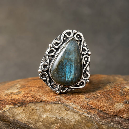 Teardrop Labradorite Vintage Style Sterling Silver Ring