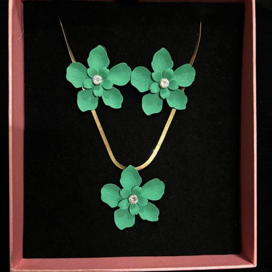 Green Floral Necklace & Earring Set