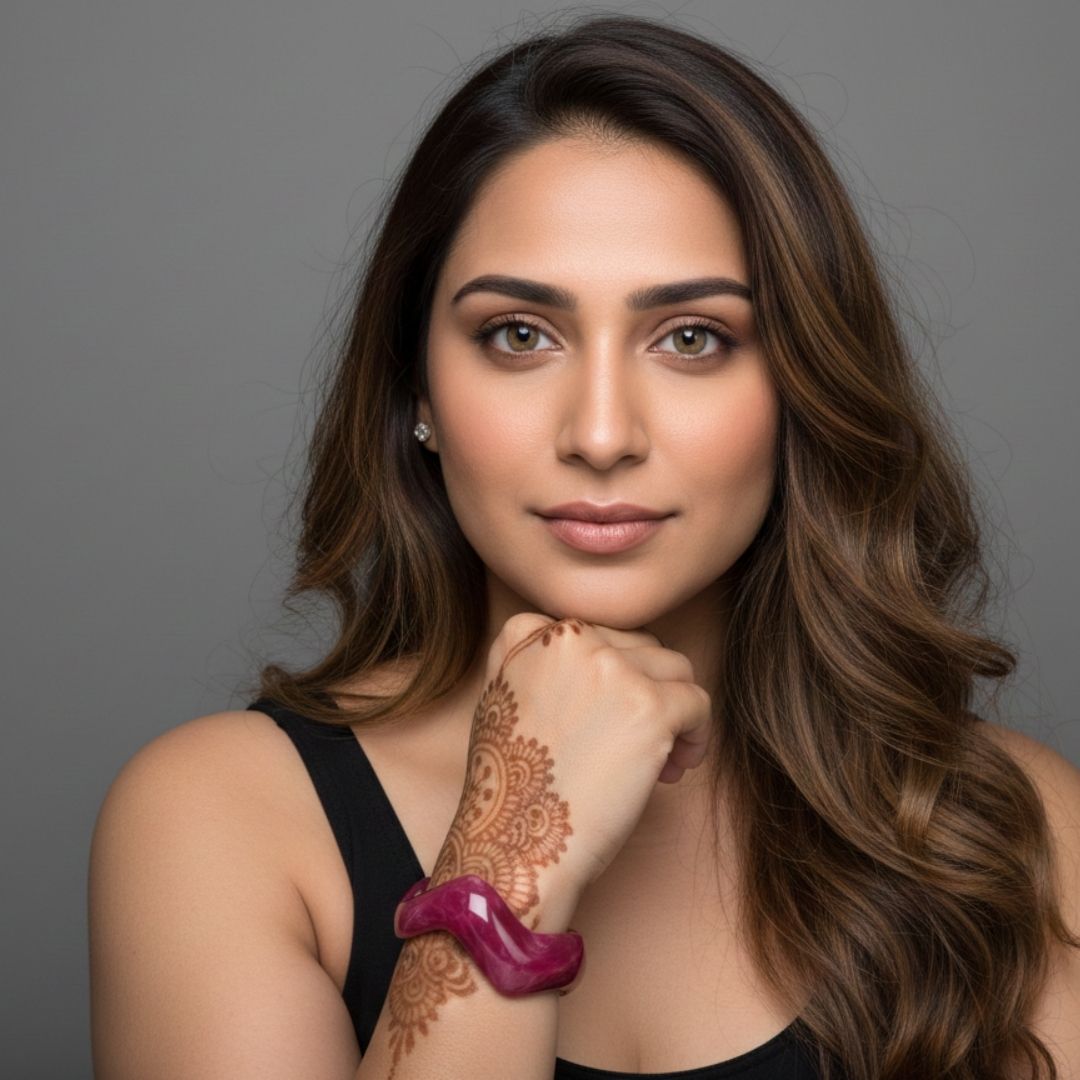 Wine Berry Resin Wave Bangle Bracelet for Women – Statement Cuff