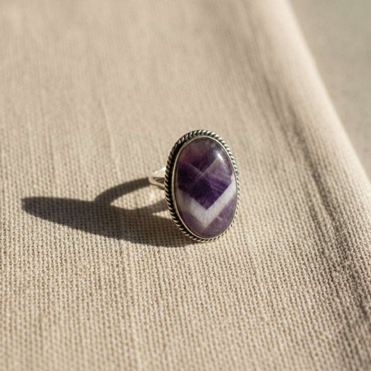Oxidized Silver Chevron Amethyst Oval Ring