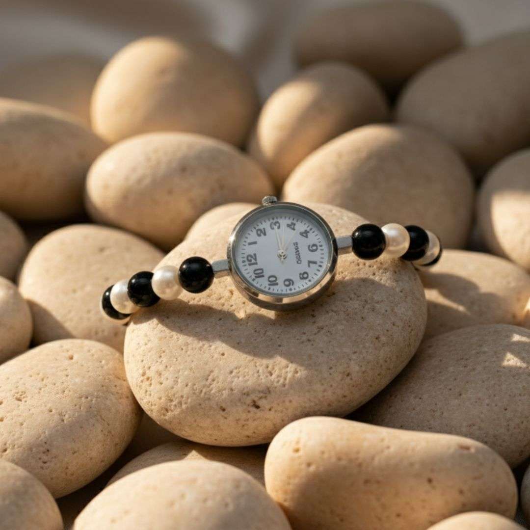 Black & White Bead Bracelet Watch – Elegant Monochrome Design