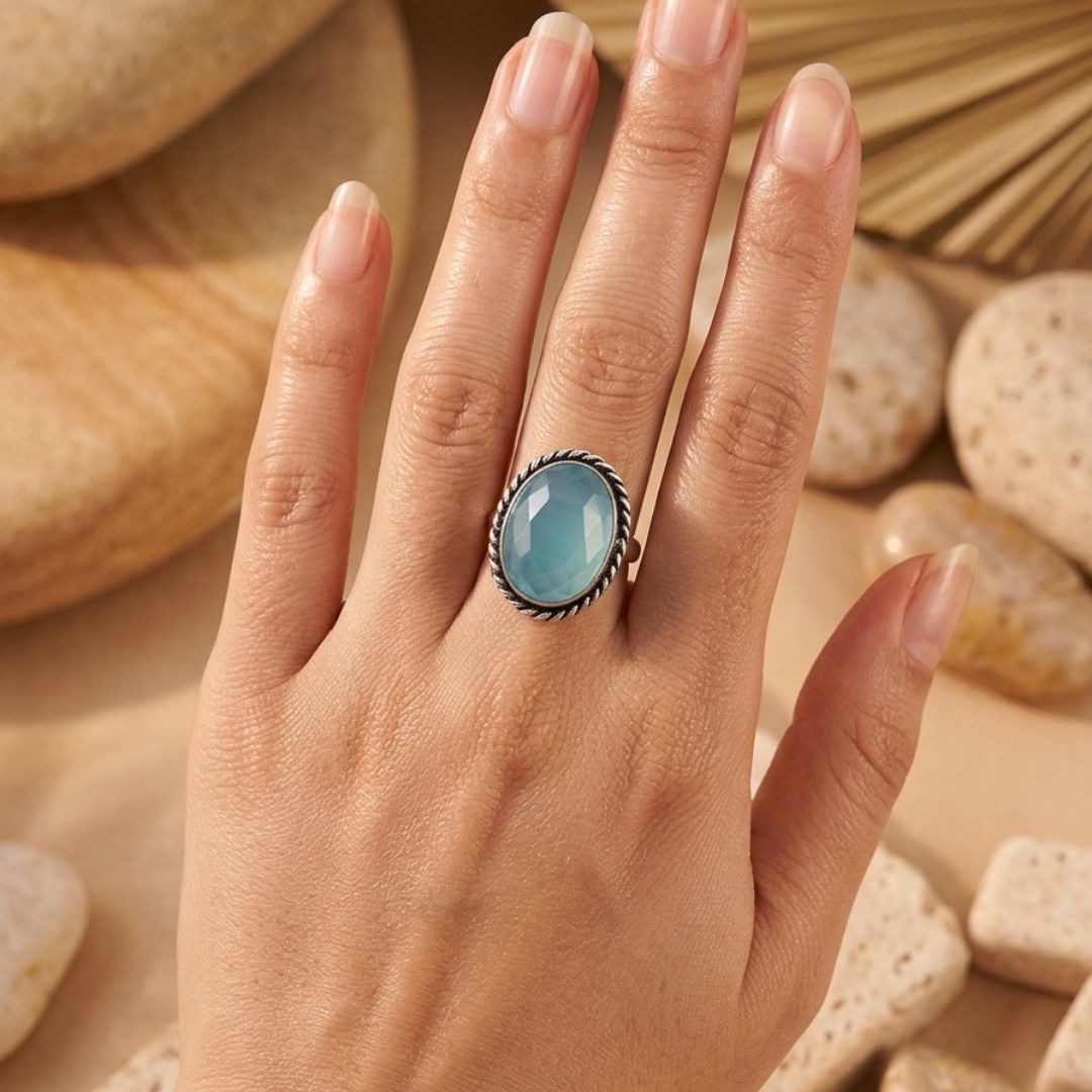 Vintage Lapis Sky Blue Stone Silver Ring