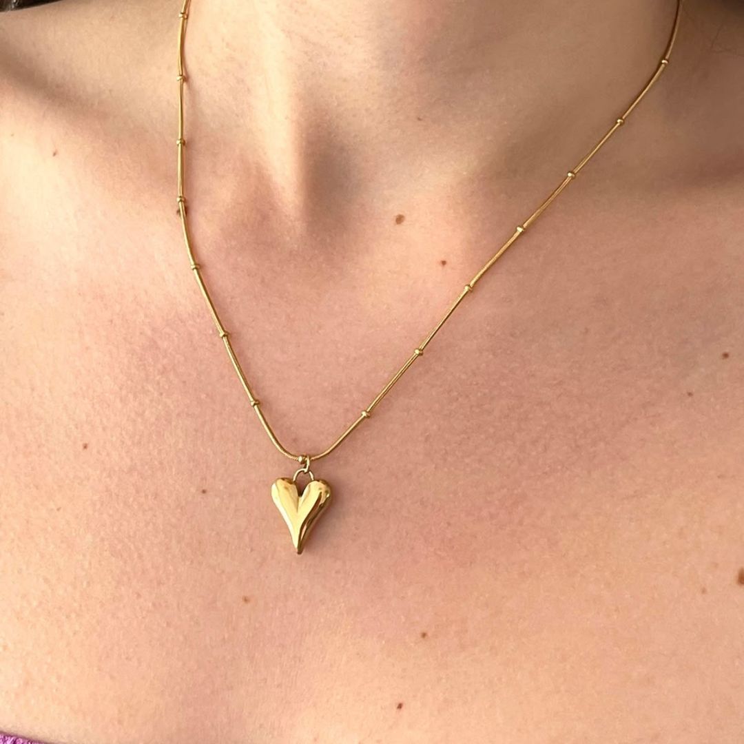 Elegant Gold Heart Necklace for Everyday Luxury