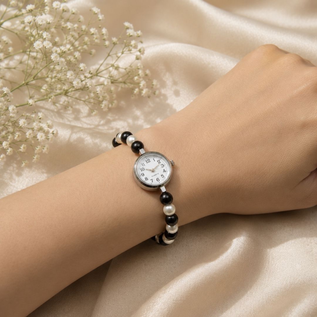 Black & White Bead Bracelet Watch – Elegant Monochrome Design