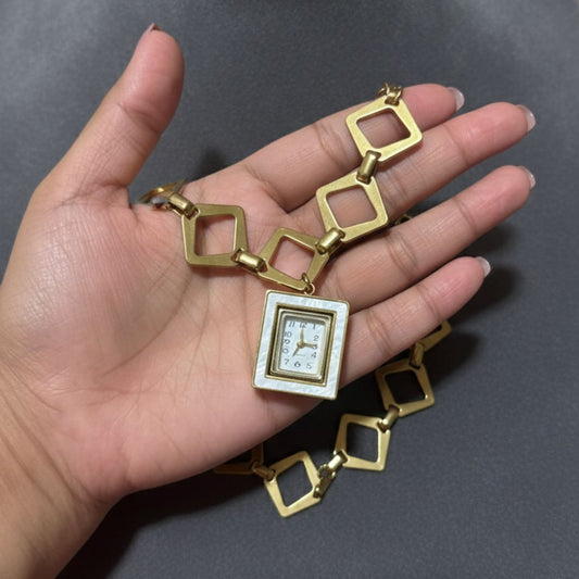 Minimal Square Dial Bracelet Watch – Gold Finish