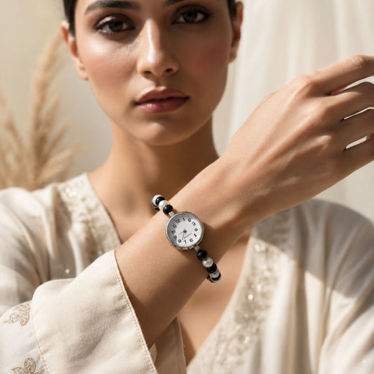Black & White Bead Bracelet Watch – Elegant Monochrome Design