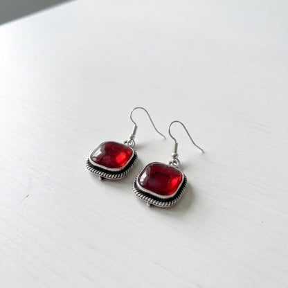 Vintage-Inspired Red Glass Drop Earrings – Silver Tone Dangle Earrings