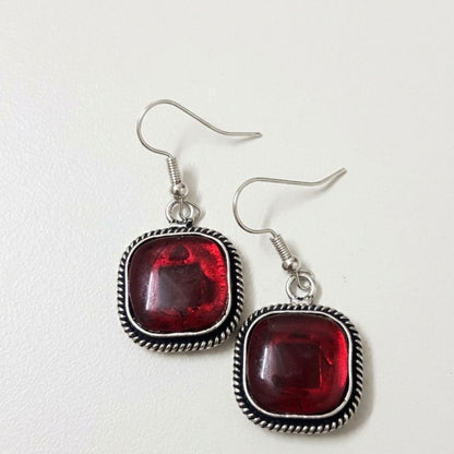 Vintage-Inspired Red Glass Drop Earrings – Silver Tone Dangle Earrings