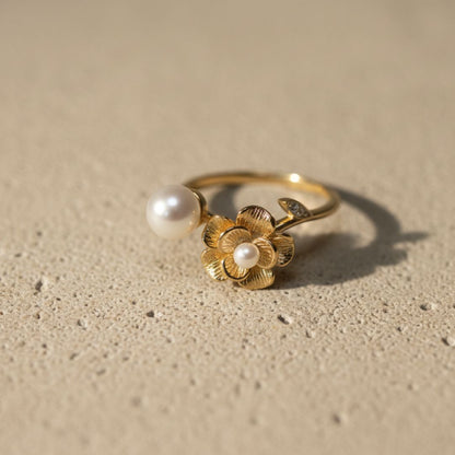Blossom Pearl Gold Open Ring