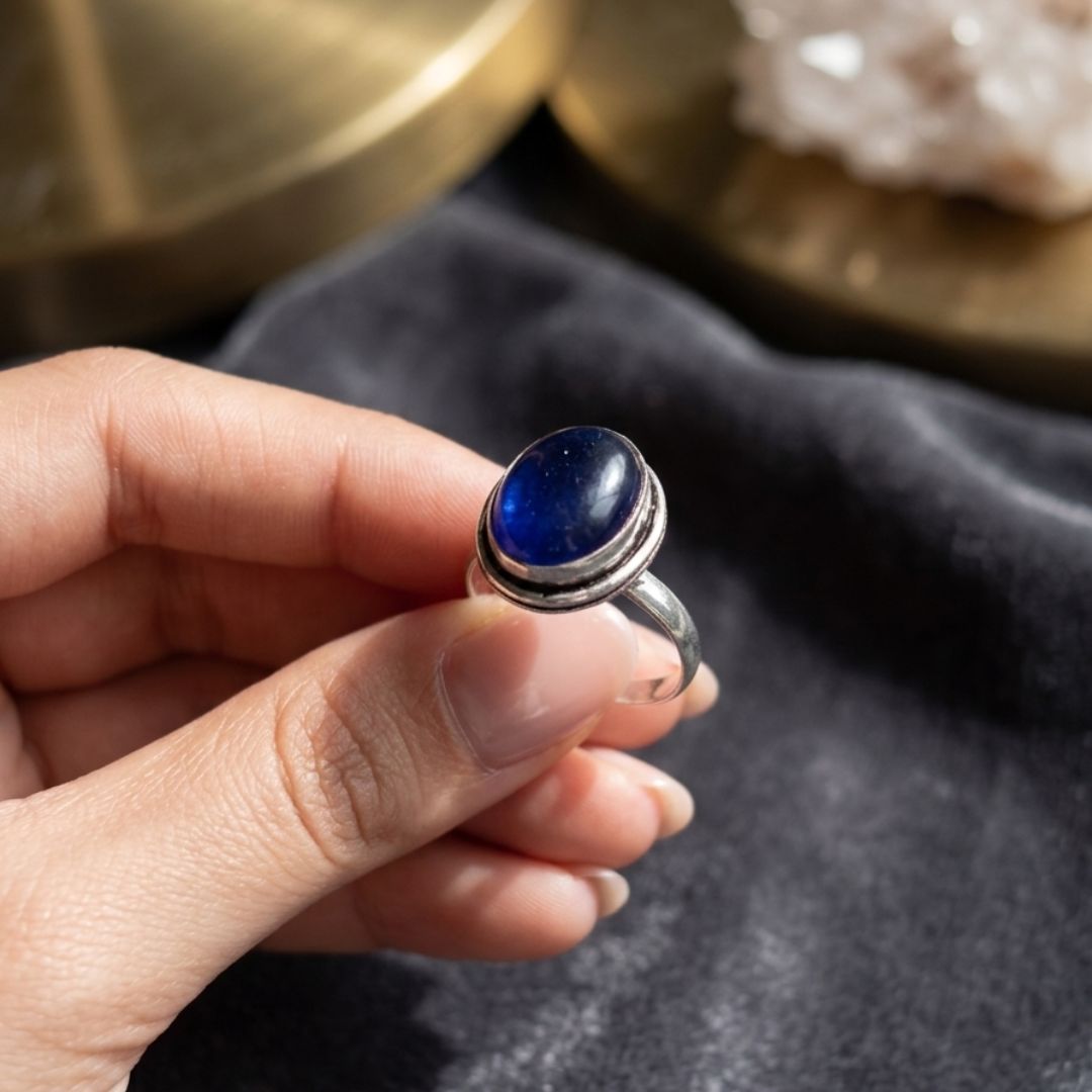 Vintage Lapis Royal Blue Stone Silver Ring