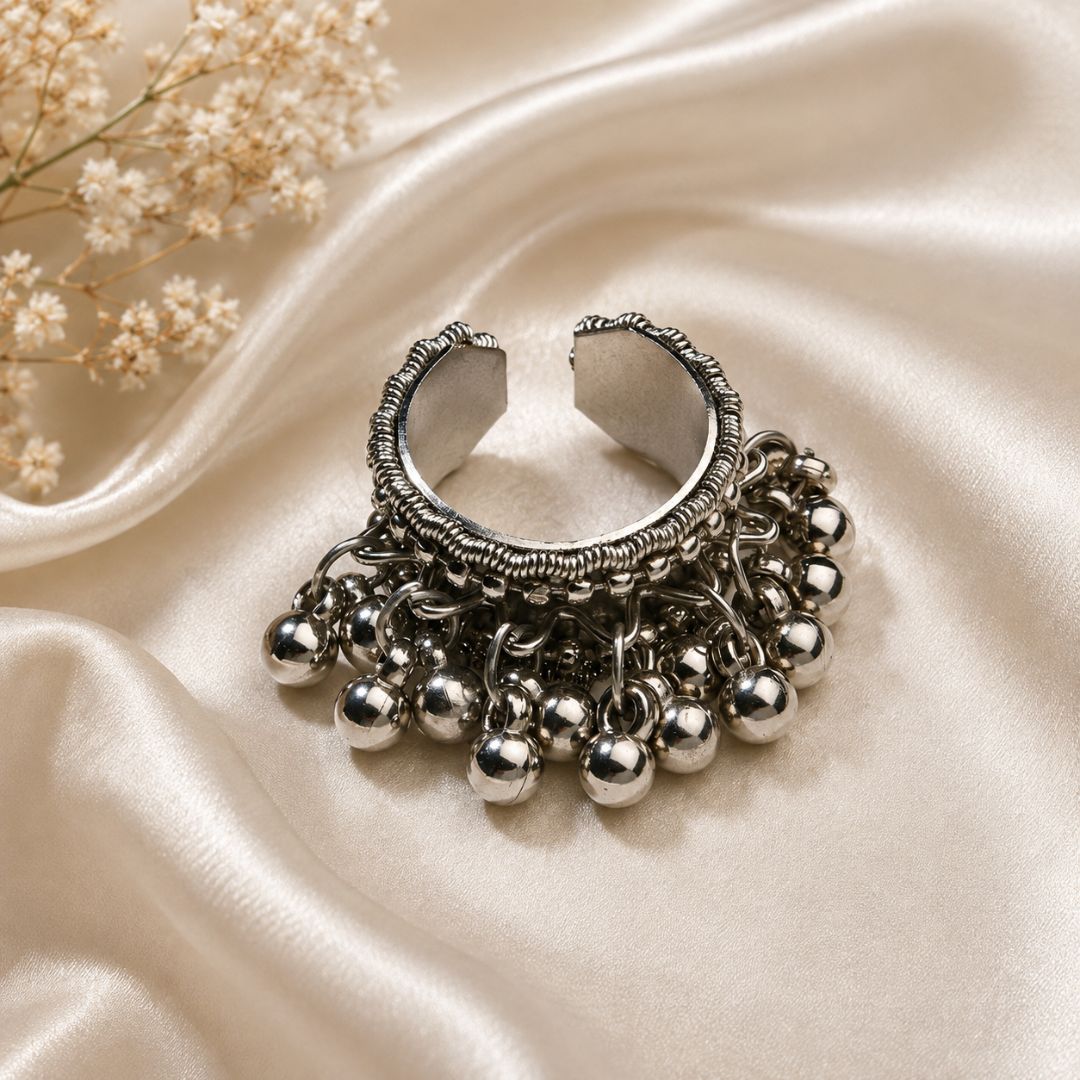 Oxidized German Silver Ghungroo Statement Toe Ring / Midi Ring