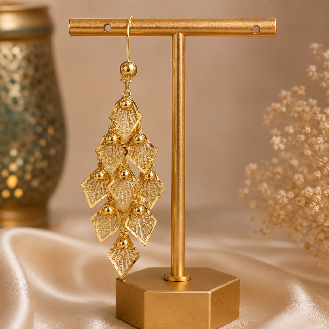 Elegant Gold Geometric Drop Earrings