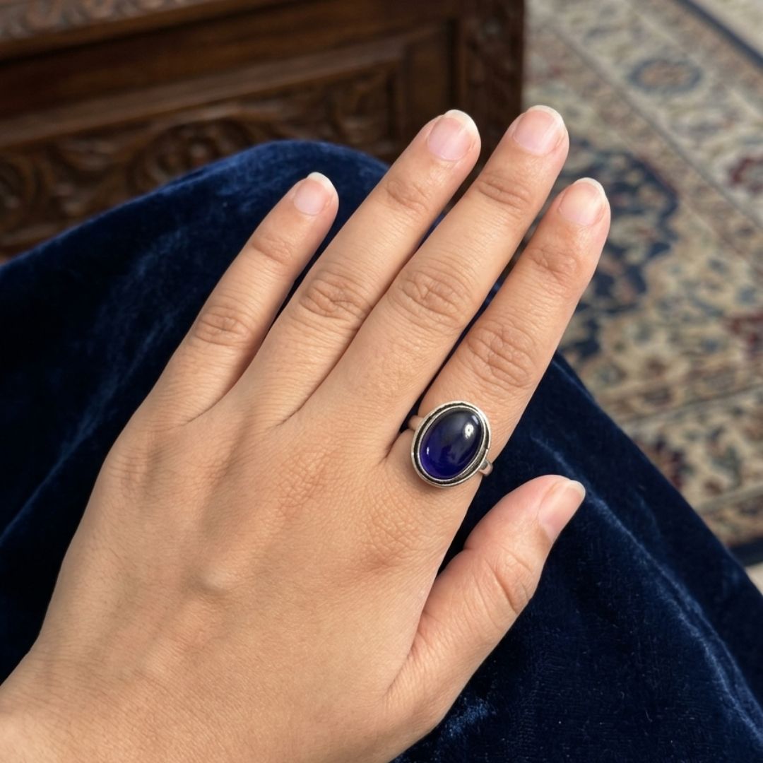 Vintage Lapis Royal Blue Stone Silver Ring