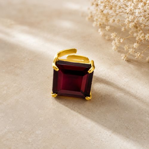 Gold-Trimmed Deep Burgundy Gemstone Ring