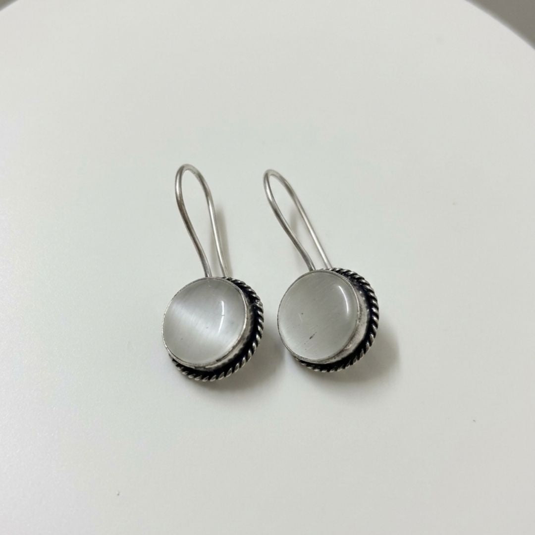 White Cat’s Eye Stone Drop Earrings – Vintage Silver-Tone Dangle Earrings