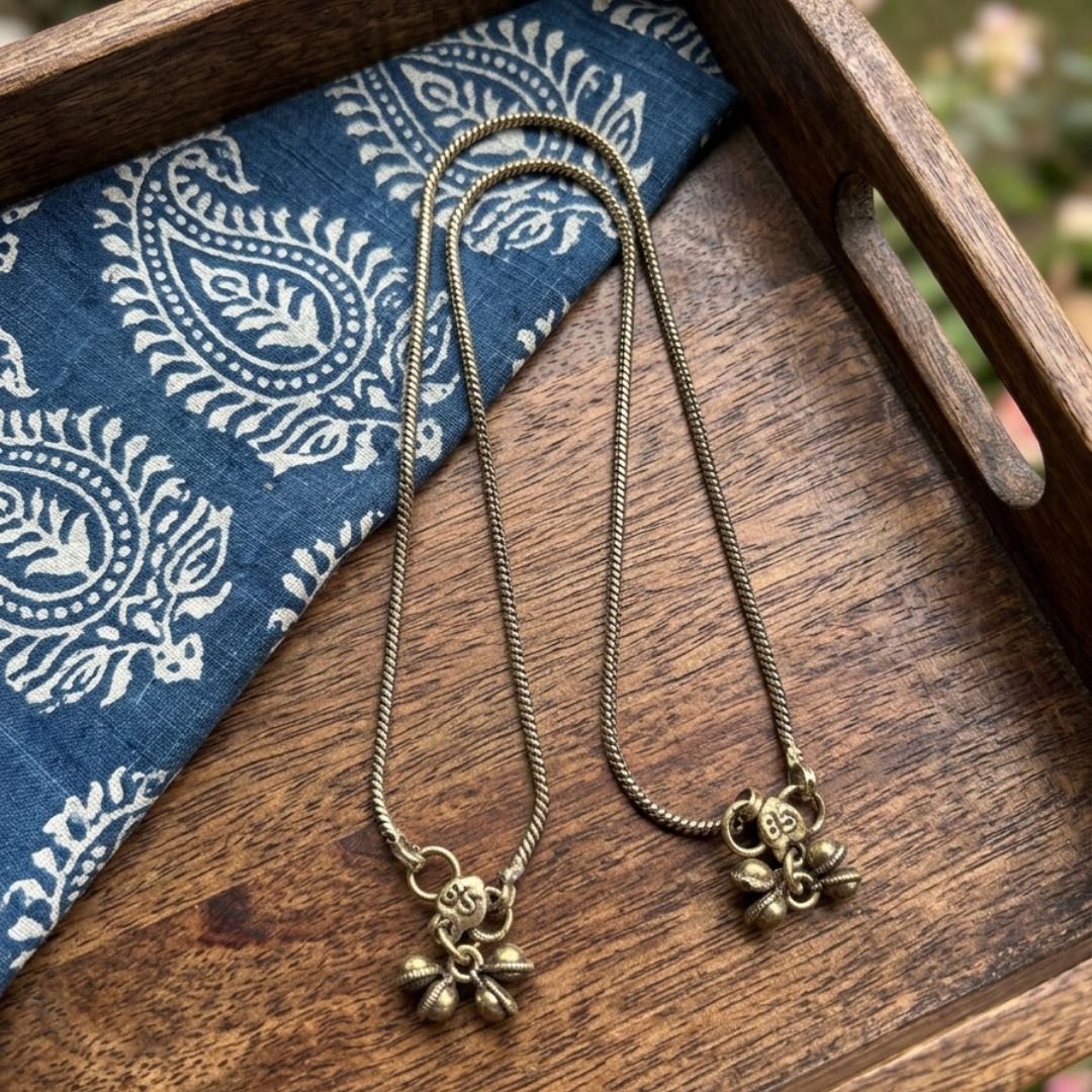 Elegant Gold-Toned Anklet for Women