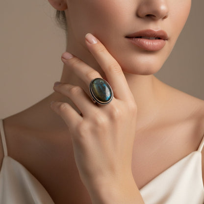 Labradorite Oval Oxidized Silver Finger Ring