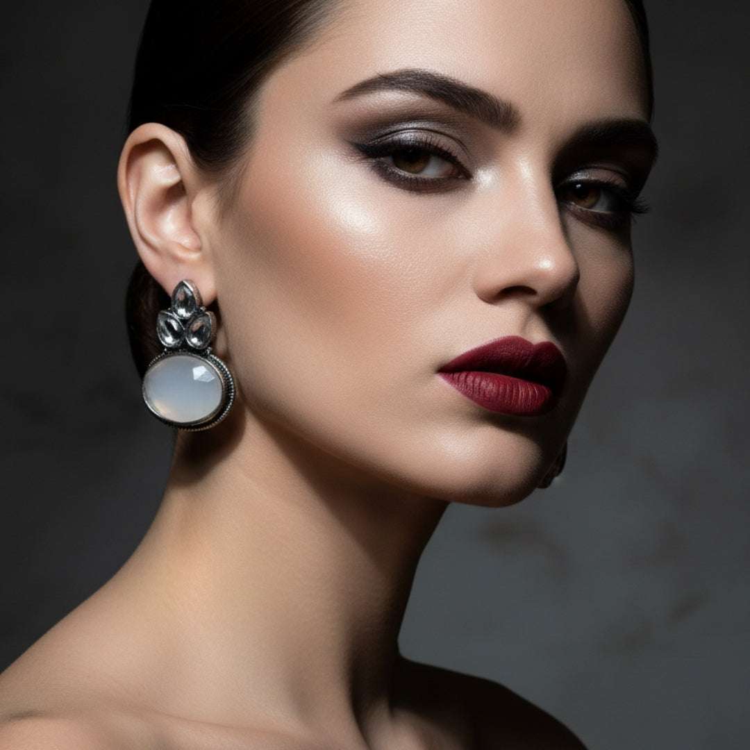 Oxidized White Stone Oval Stud Earrings