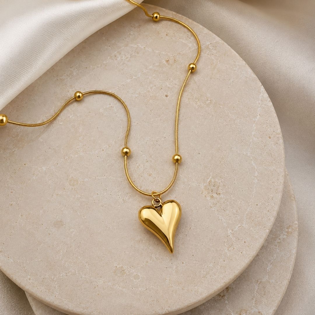 Elegant Gold Heart Necklace for Everyday Luxury