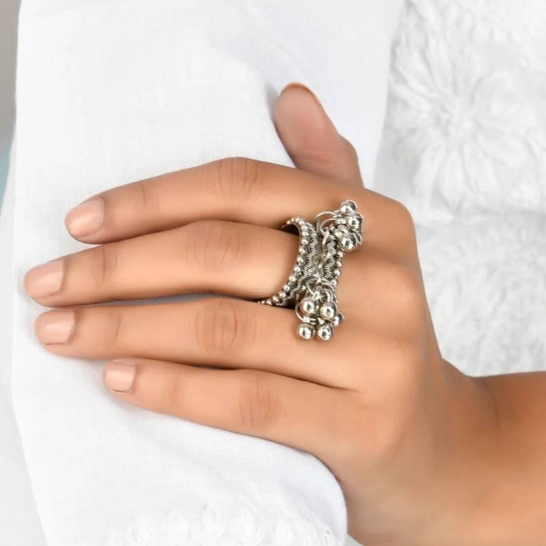 Oxidized German Silver Ghungroo Statement Toe Ring / Midi Ring