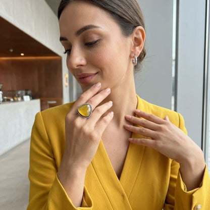 Oxidised Yellow Stone Statement Ring – Vintage Handcrafted Design