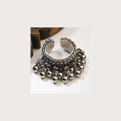 Oxidized German Silver Ghungroo Statement Toe Ring / Midi Ring