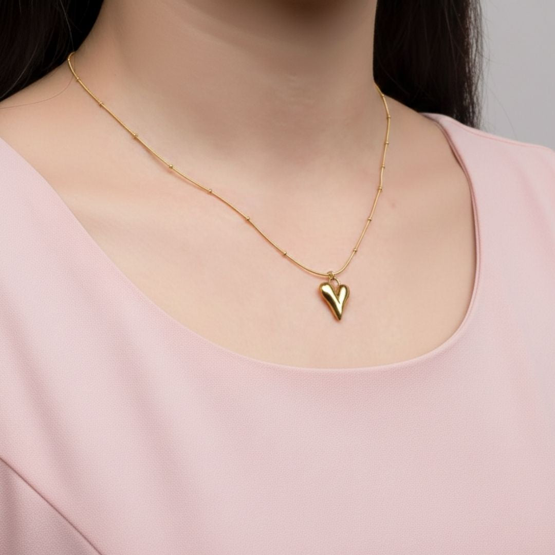 Elegant Gold Heart Necklace for Everyday Luxury