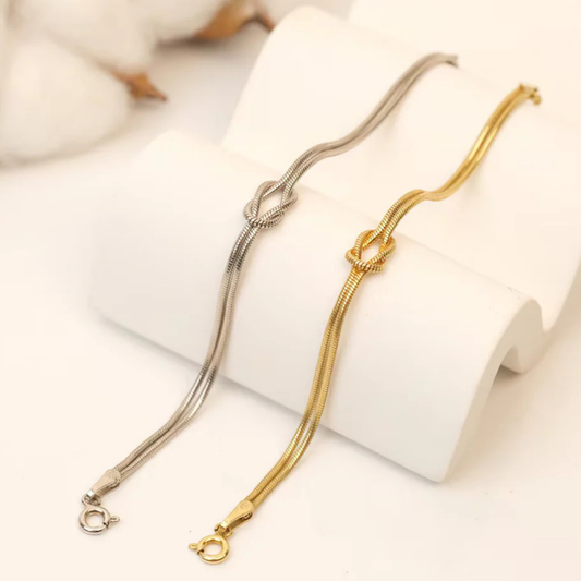Eternal Knot Bracelet (Anti-Tarnish) (Gold & Silver)
