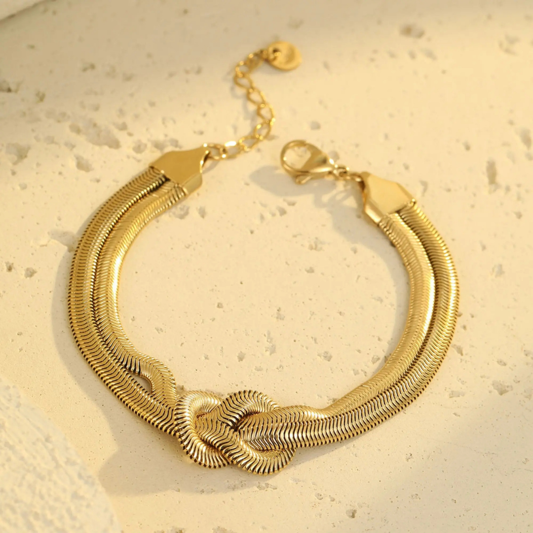 Eterna Love Knot Bracelet (Anti-Tarnish) (Gold)