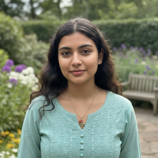 Raindrop Pendant Necklace – Timeless Everyday Elegance