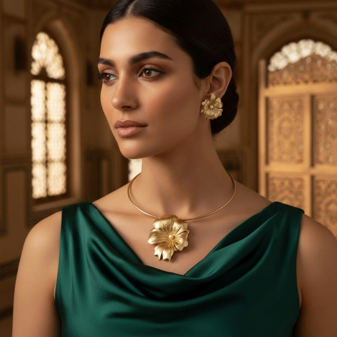 Lux Gold Plated Pearl Bloom Necklace Set