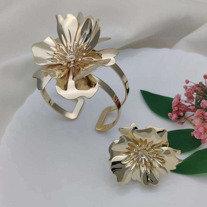 Oversized Gold Bloom Bangle & Ring Set
