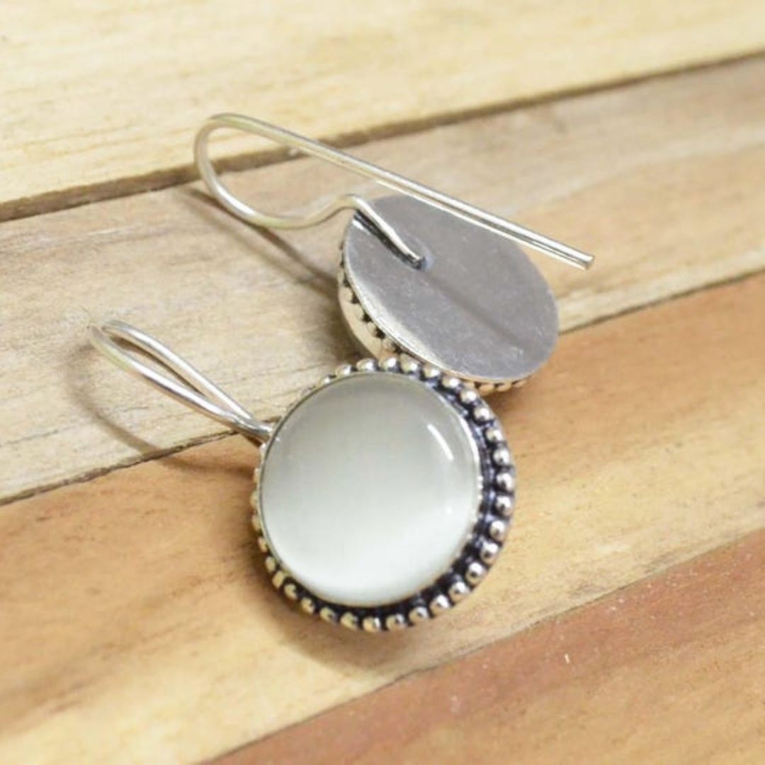 White Cat’s Eye Stone Drop Earrings – Vintage Silver-Tone Dangle Earrings