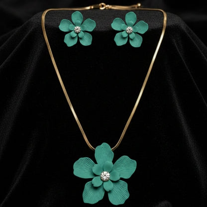 Green Floral Necklace & Earring Set
