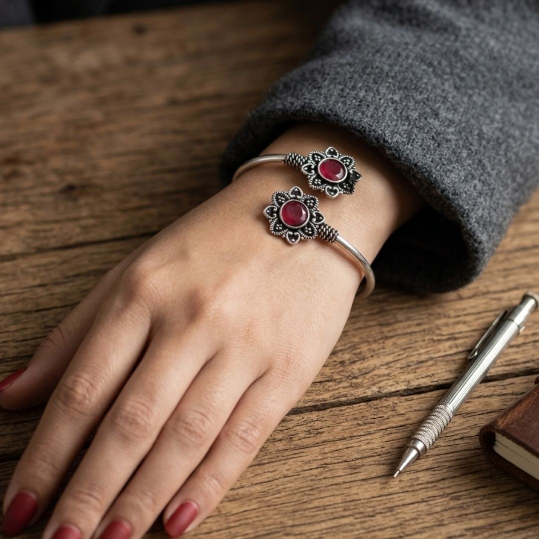 German Silver Floral Bracelet with Dual Stone Rani – Antique Oxidized Design