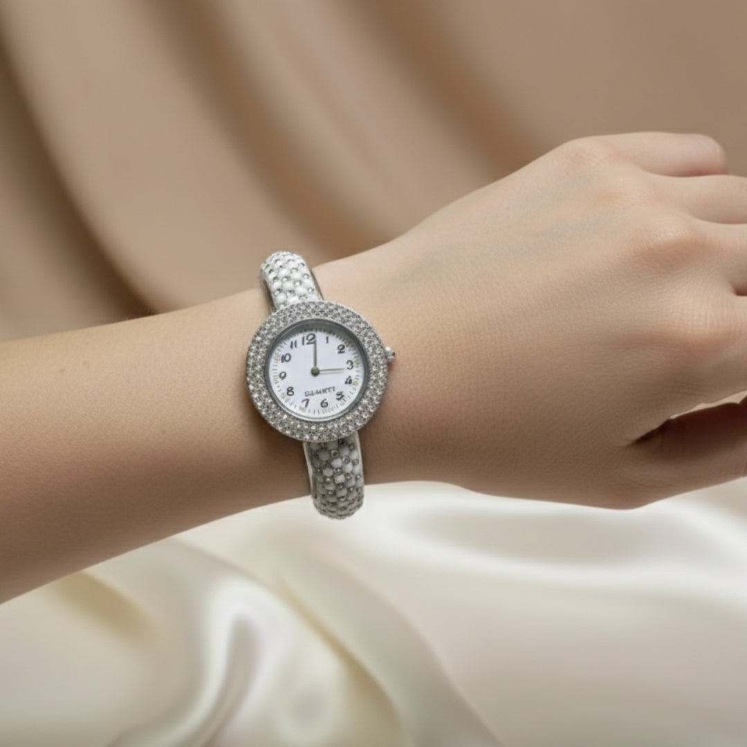 Luxury Silver Crystal Women's Watch – Elegant Quartz Timepiece