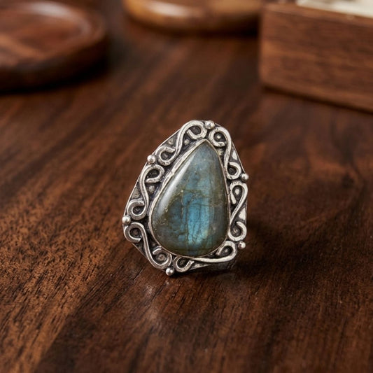 Teardrop Labradorite Vintage Style Sterling Silver Ring
