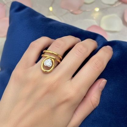 Elegant Open Oval Ring with Sparkling Heart Crystal