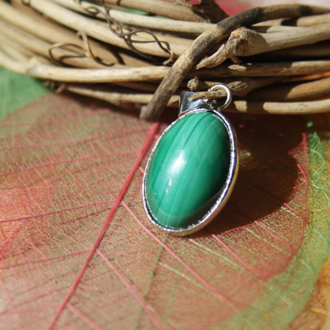 Emerald Green Oval Pendant Necklace