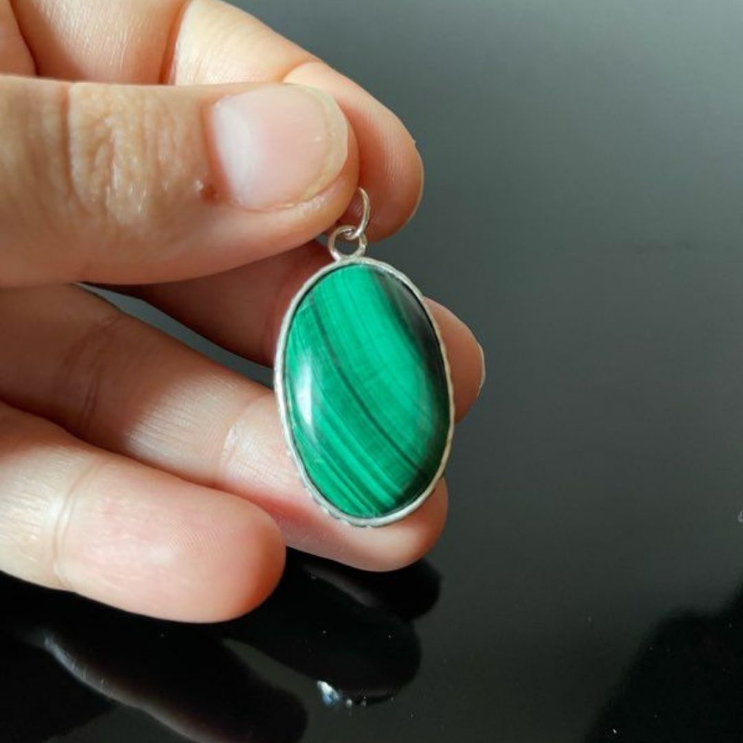 Emerald Green Oval Pendant Necklace
