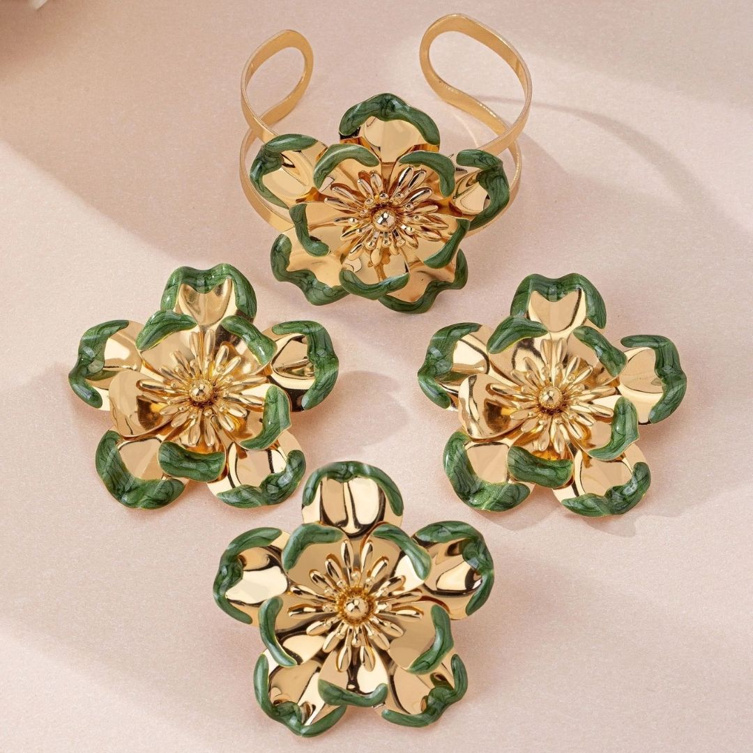 Elegant Gold & Green Floral Jewelry Set – Bracelet, Earrings & Ring Combo