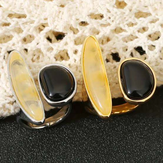 Brass 18K Gold-Plated Natural Stone Irregular Open Ring