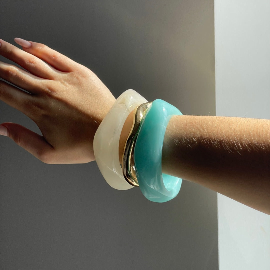 Chunky Resin Bangle Bracelet for Women - White